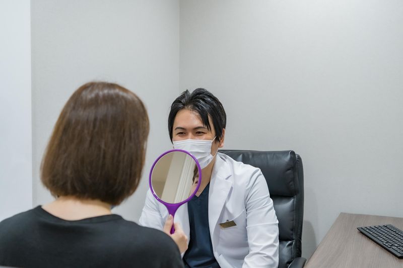 B-LINE CLINIC 池袋院のアルバイト・バイト求人情報-03