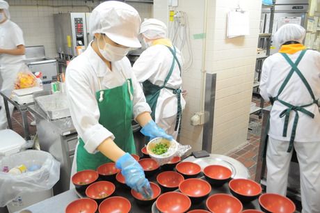 ケイ・エフ・ケイ　横浜市港北区新羽町の福祉施設内厨房【124】の求人3