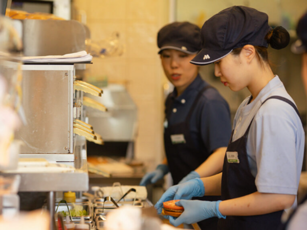 モスバーガー 阪急夙川駅前店<株式会社クリエイティブジャパン>のアルバイト・バイト求人情報-02