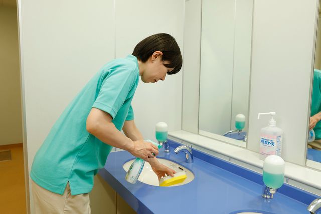 国際ビルサービス株式会社のアルバイト・バイト求人情報-09