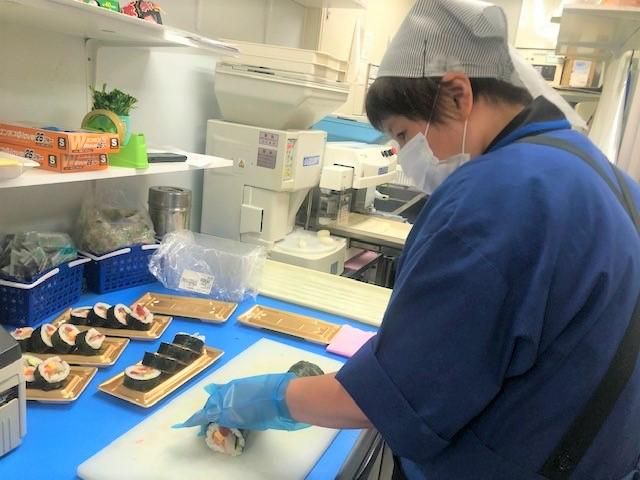 鎌万水産　ラスカ平塚店のアルバイト・バイト求人情報-03