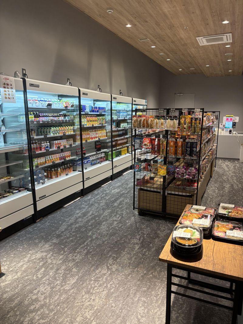 R:SHOP 東扇島店のアルバイト・バイト求人情報-02