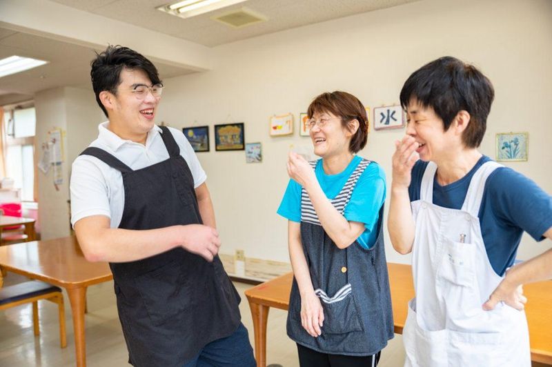 特別養護老人ホーム　あだちホームのアルバイト・バイト求人情報-02