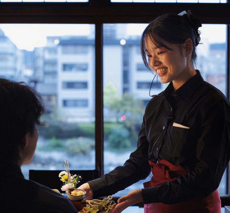 先斗町　魯ビンのアルバイト・バイト求人情報-03