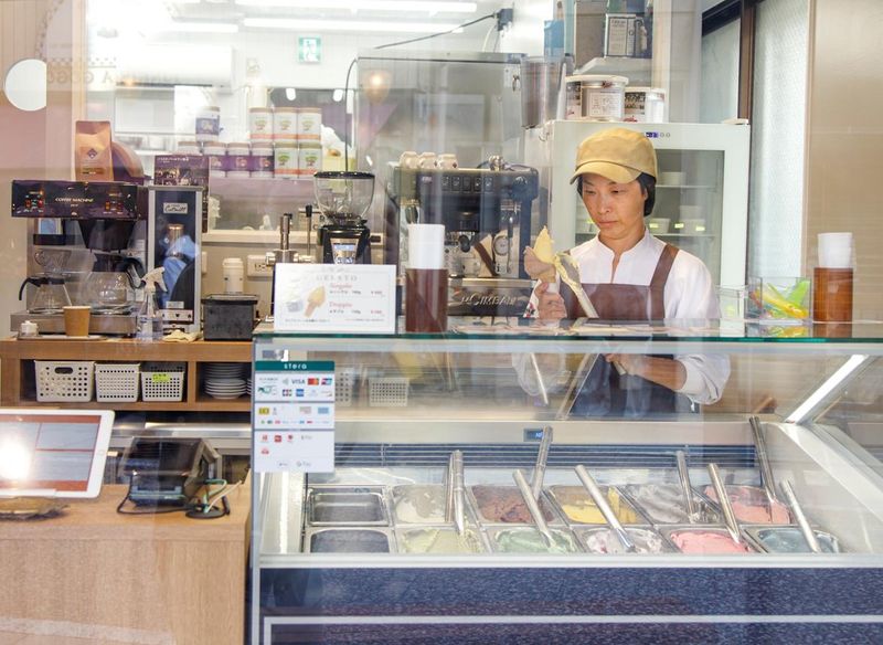 赤坂見附バール・デルソーレ(株式会社フォルトゥーナ)のアルバイト・バイト求人情報-05