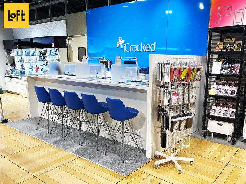 iCracked Store グランフロント大阪のアルバイト・バイト求人情報-05