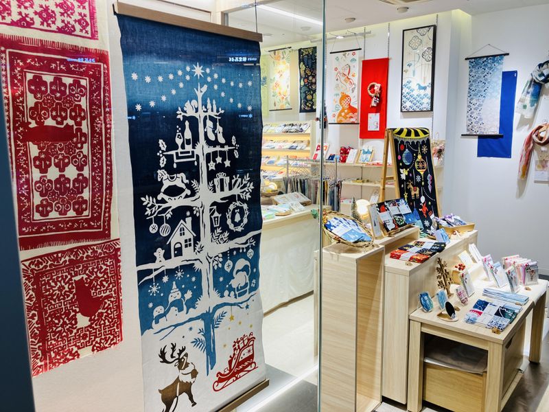 ジカンスタイル KITTE丸の内店の求人・転職情報-05