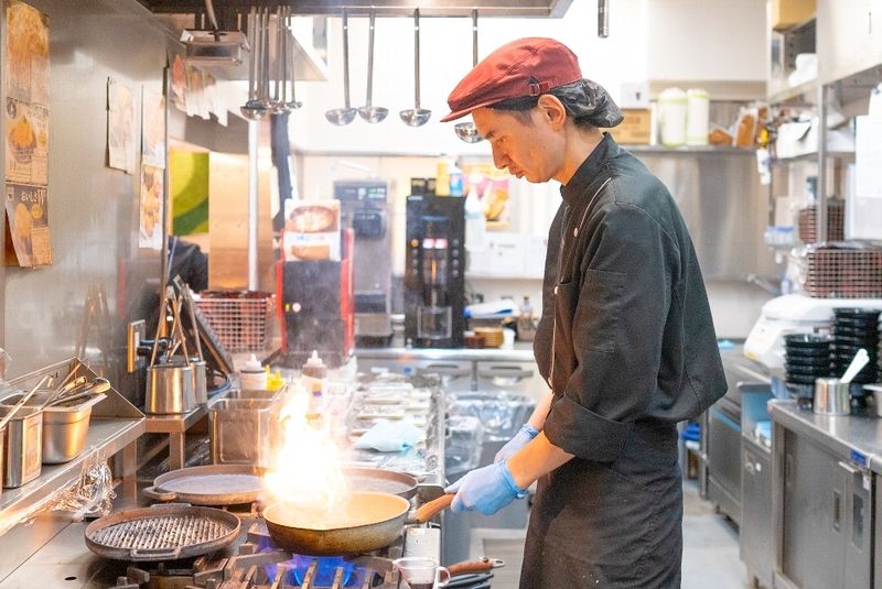 北海道キッチンYOSHIMI イオンモール宮崎店のアルバイト・バイト求人情報-02