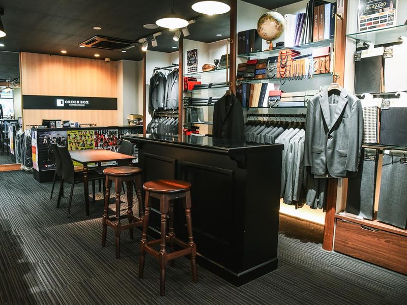 株式会社ザザホラヤ