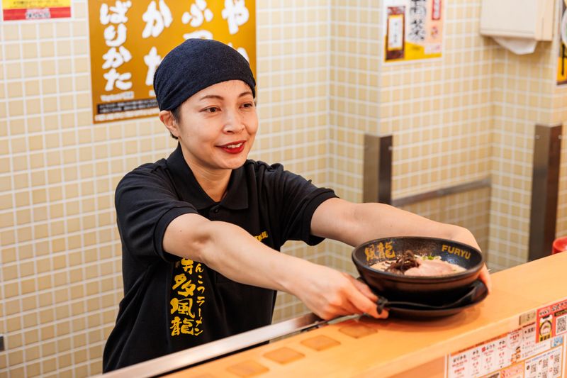 とんこつラーメン博多風龍 　大宮東口駅前店　(株式会社MENYA)の求人情報