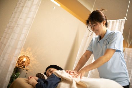 あしカラダ　横浜店のアルバイト・バイト求人情報-06