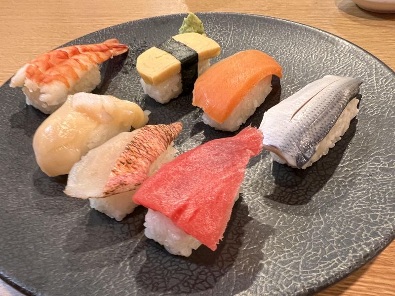 熱海総本店!海鮮すし居酒屋「ぷえると」のアルバイト・バイト求人情報-04