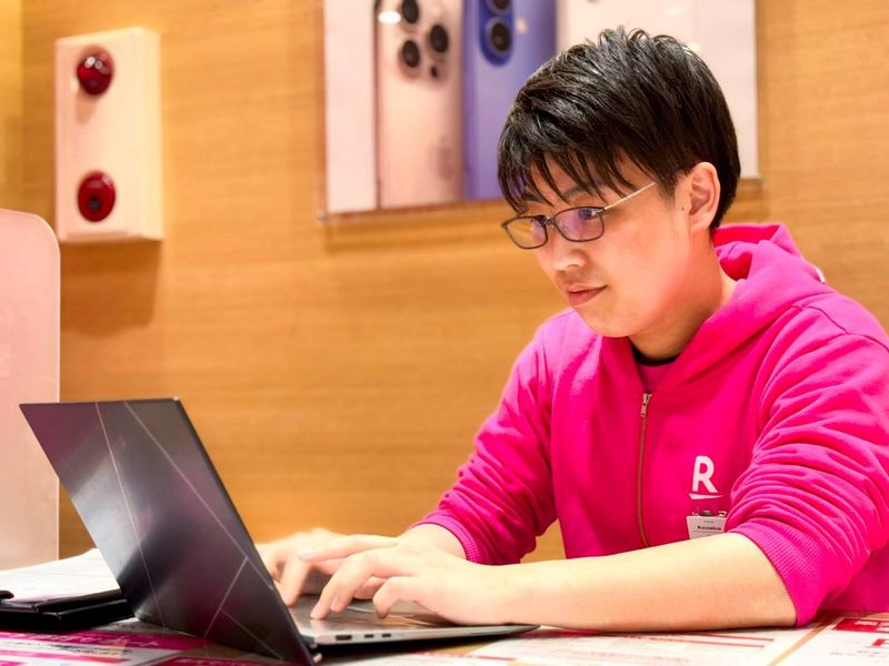 楽天モバイル ベニバナウォーク桶川店【株式会社SWG】のアルバイト・バイト求人情報-03