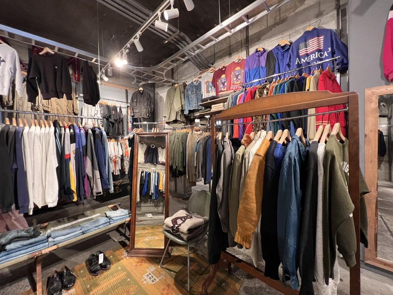 古着屋JAM 心斎橋店のアルバイト・バイト求人情報-03