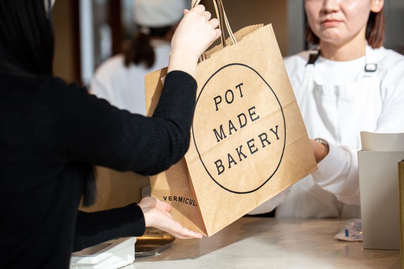 VERMICULAR POT MADE BAKERY　ニュウマン高輪店のアルバイト・バイト求人情報-05