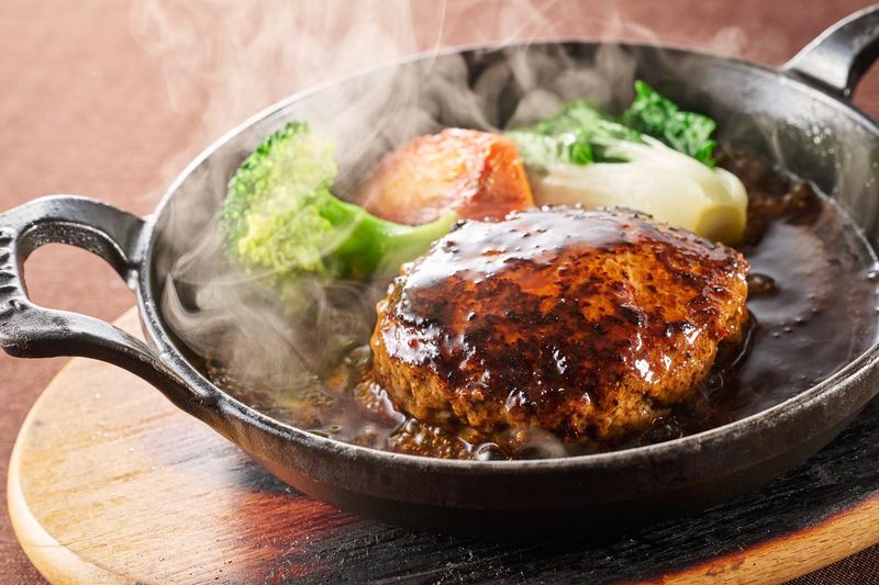 株式会社うかい　LE HAMBOURG BRASSERIE UKAI(ル・アンブール ブラッスリーうかい)のアルバイト・バイト求人情報-03