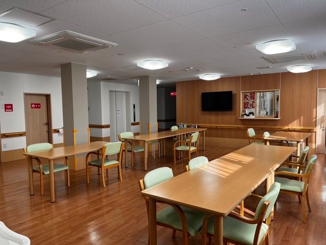 株式会社ワールドプラス　デイサービスセンター春日和鹿島のアルバイト・バイト求人情報-03