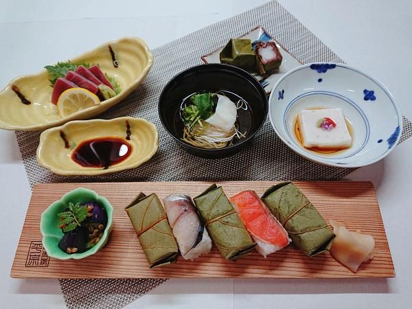 柿の葉ずし平宗　奈良店のアルバイト・バイト求人情報-02