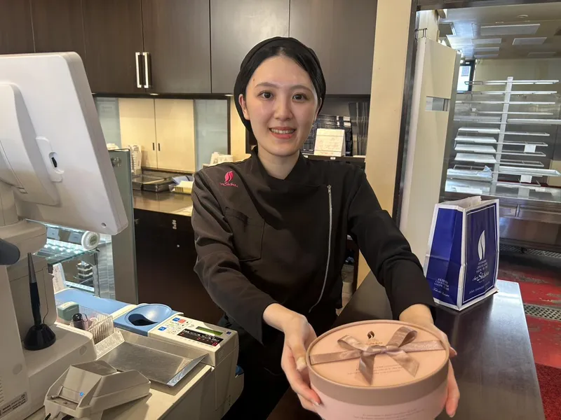 シェ・シバタ　名古屋栄三越店のアルバイト・バイト求人情報
