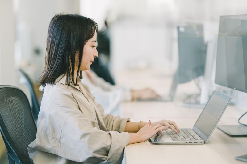 ＬＩＮＥヤフーコミュニケーションズ株式会社の求人・転職情報