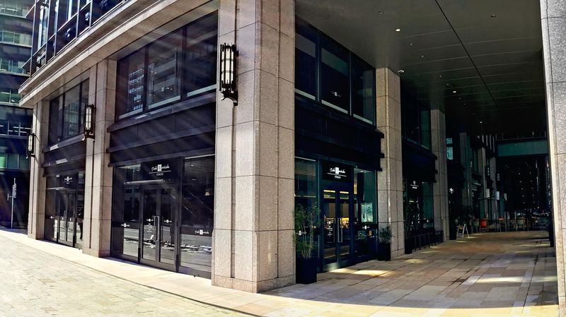 トシ・ヨロイヅカ　京橋エドグラン店のアルバイト・バイト求人情報-05