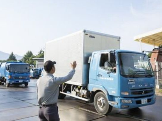 直富商事株式会社　東御営業所