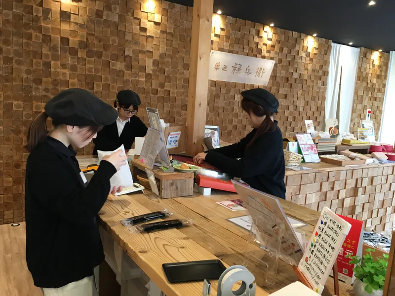 菓匠禄兵衛　長浜バイパス店のアルバイト・バイト求人情報