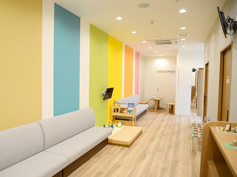 にじいろ子どもクリニックのアルバイト・バイト求人情報-02