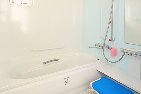 有料老人ホーム四季彩館のアルバイト・バイト求人情報-03