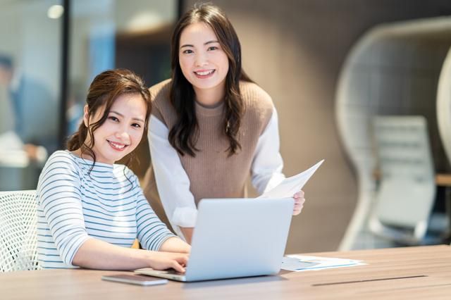 弁天町駅からすぐの職場です。