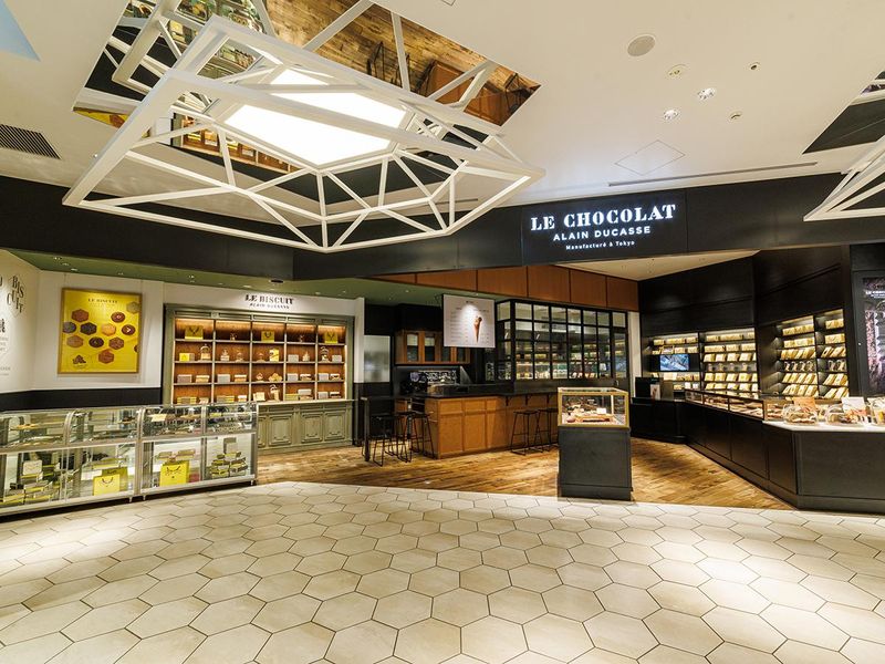 LE CHOCOLAT ALAIN DUCASSE 渋谷スクランブルスクエア店のアルバイト・バイト求人情報-04
