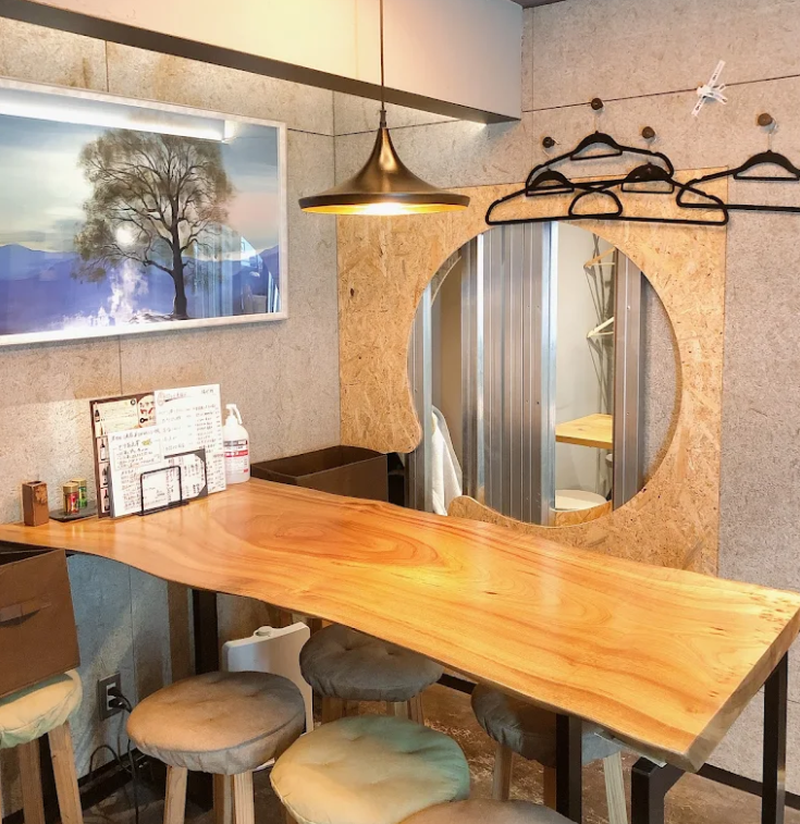 手羽トロ唐揚げと鶏焼き肉　愛之助 心斎橋店のアルバイト・バイト求人情報-04