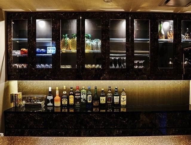 Buzz Bar(バズバー)のアルバイト・バイト求人情報-03