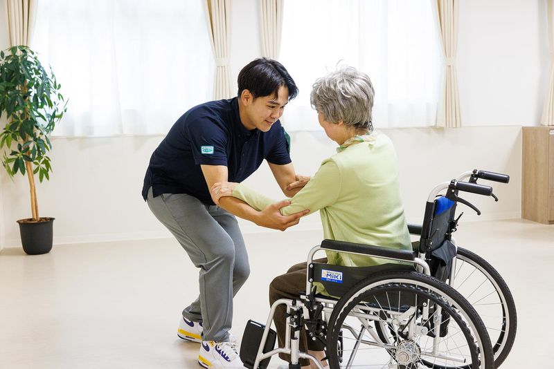 ツクイ和泉くずのは(デイサービス)のアルバイト・バイト求人情報-03