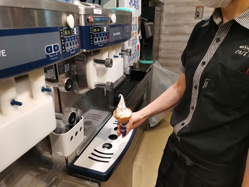 マザー牧場CAFE&SOFTCREAM　東京ドームシティ店のアルバイト・バイト求人情報-04