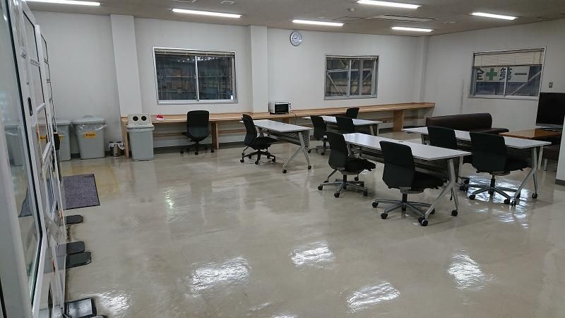 成田空港貨物地区　(DHLジャパン)のアルバイト・バイト求人情報-02