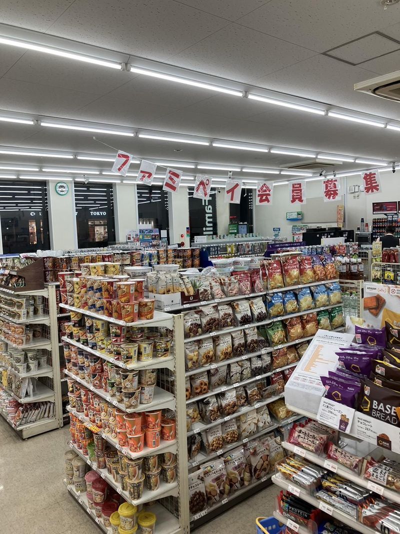 ファミリーマート　新橋日比谷通り店の求人・転職情報-04