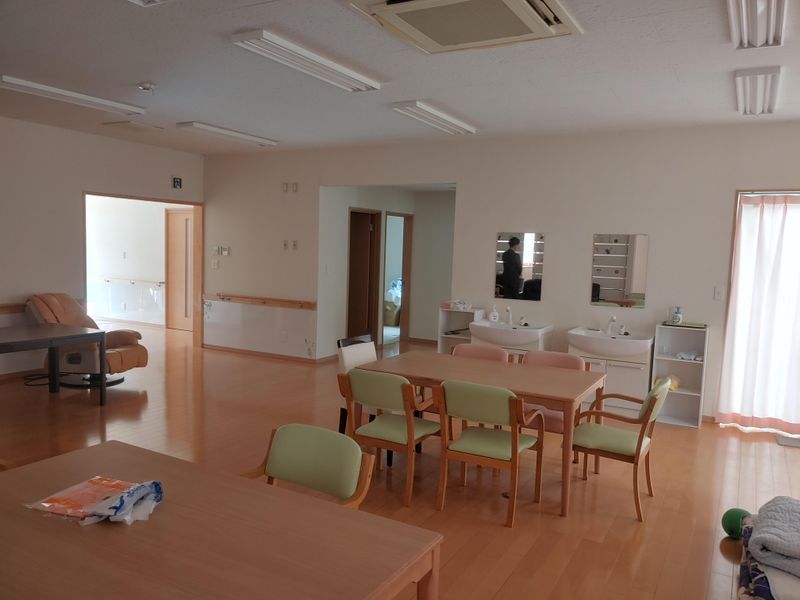 若松すずらんホームのアルバイト・バイト求人情報-04