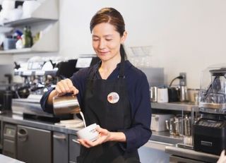 エクセルシオールカフェ 市ヶ谷駅前店のアルバイト・バイト求人情報-03