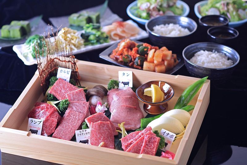 京都焼肉 すずき 先斗町本店/株式会社シナジーのアルバイト・バイト求人情報-03