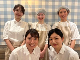 アフタヌーンティー・ラブアンドテーブル ルクア大阪のアルバイト・バイト求人情報-05