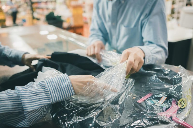 ホワイト急便 二色の浜店　(株式会社ウタツヤドライクリーニング工場)のアルバイト・バイト求人情報-02