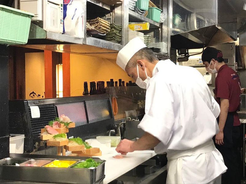 刺身・地場野菜　よしだ家の求人