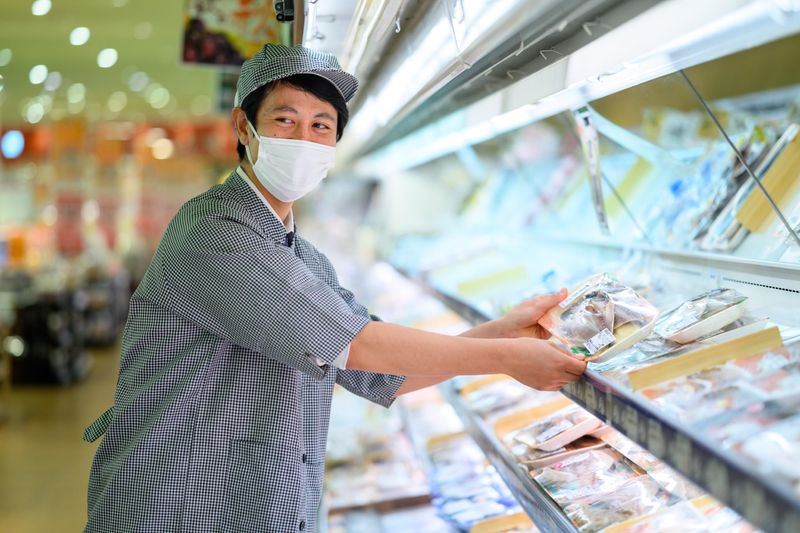一般客立入禁止の裏側へ。開店前スーパー潜入&戦略解説ツアー